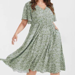 NWOT - Ditsy Floral Elastic Waist Ruffles Pocket Knee Dress